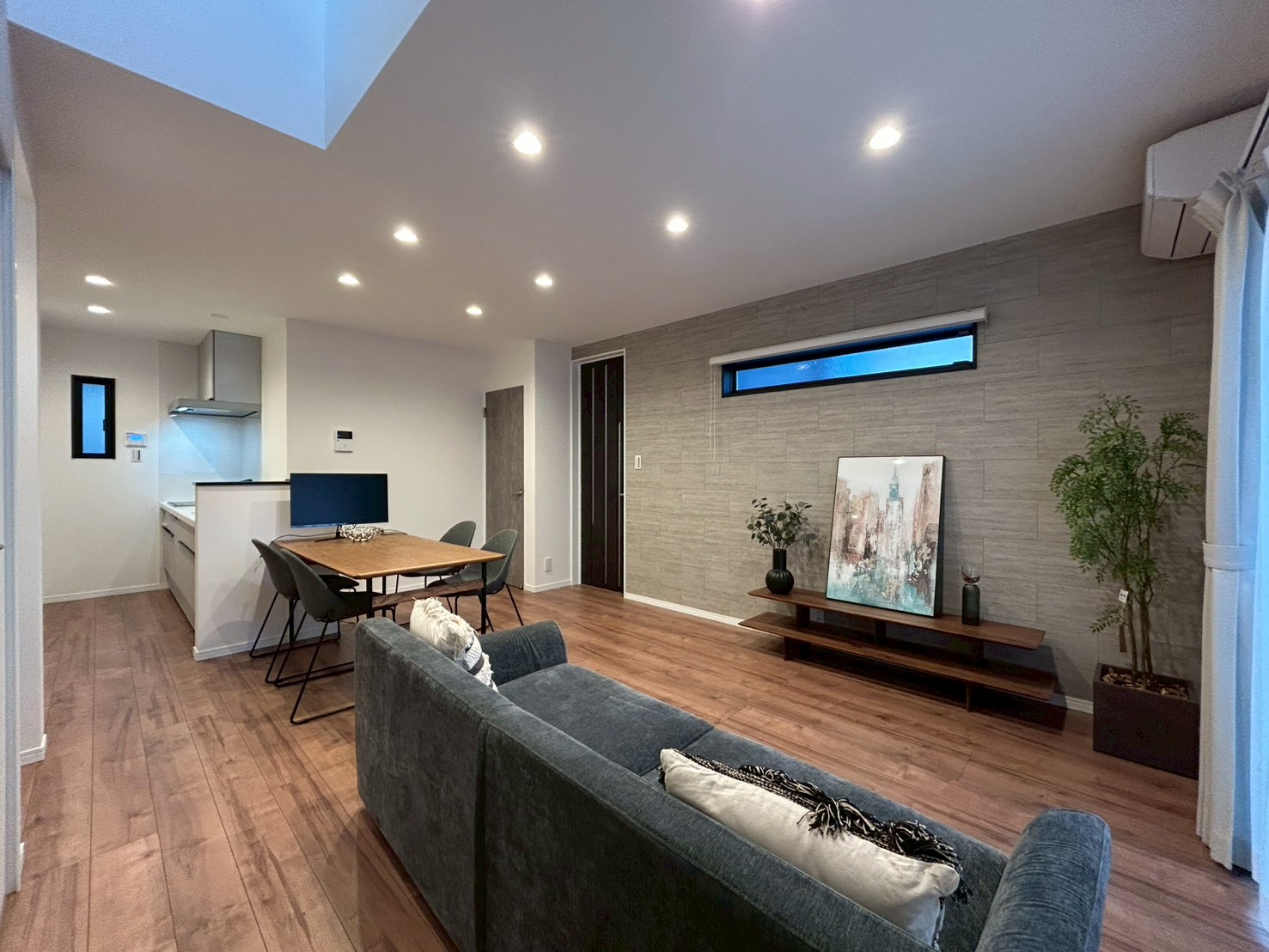 メインビジュアル